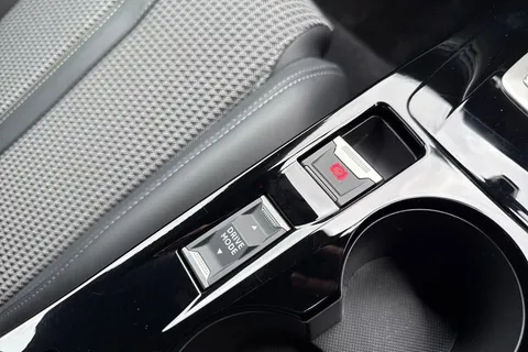 FP71NXT PEUGEOT e-2008 50kWh GT Auto 5dr Thumbnail #61