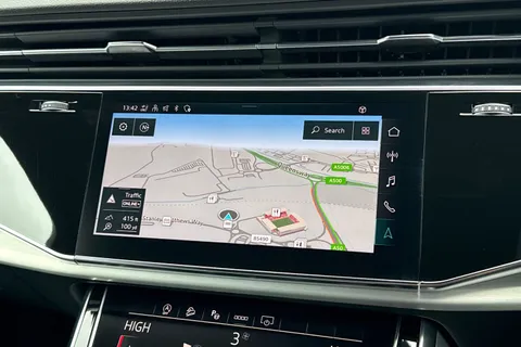 16 of 55 for Audi Q7 S line 50 TDI quattro 286 PS tiptronic