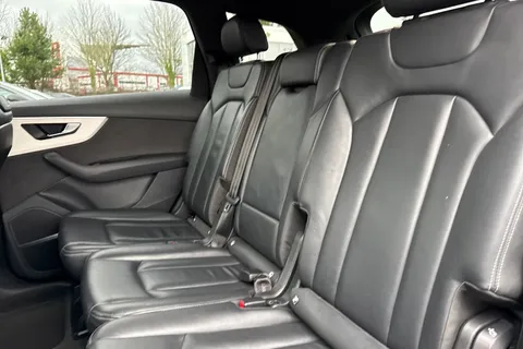 18 of 55 for Audi Q7 S line 50 TDI quattro 286 PS tiptronic