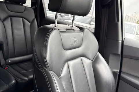 49 of 55 for Audi Q7 S line 50 TDI quattro 286 PS tiptronic