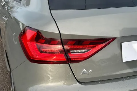  Audi A1 1.0 TFSI 30 S line Sportback Euro 6 (s/s) 5dr Thumbnail #8