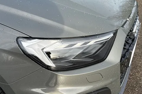  Audi A1 1.0 TFSI 30 S line Sportback Euro 6 (s/s) 5dr Thumbnail #9