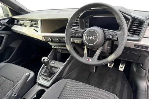  Audi A1 1.0 TFSI 30 S line Sportback Euro 6 (s/s) 5dr Thumbnail #14