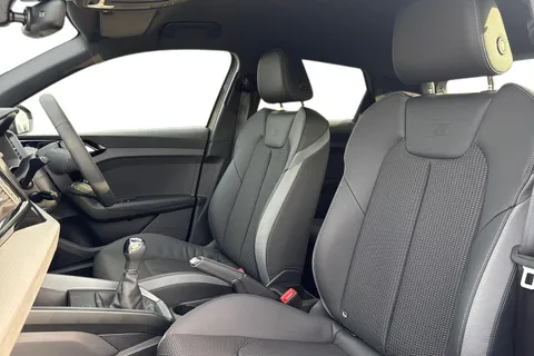  Audi A1 1.0 TFSI 30 S line Sportback Euro 6 (s/s) 5dr Thumbnail #16