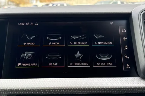  Audi A1 1.0 TFSI 30 S line Sportback Euro 6 (s/s) 5dr Thumbnail #17