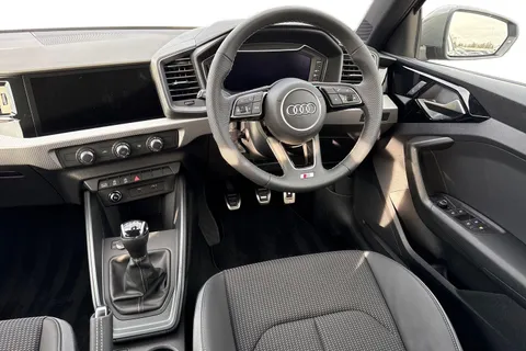  Audi A1 1.0 TFSI 30 S line Sportback Euro 6 (s/s) 5dr Thumbnail #18