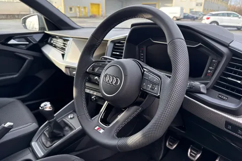  Audi A1 1.0 TFSI 30 S line Sportback Euro 6 (s/s) 5dr Thumbnail #42