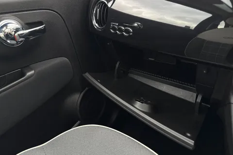 57 of 65 for FIAT 500 1.0 MHEV Lounge Euro 6 (s/s) 3dr