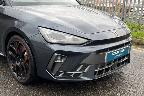 KM75LUE CUPRA Leon 1.5 eHybrid 25.8kWh VZ3 DSG Euro 6 (s/s) 5dr Thumbnail #10