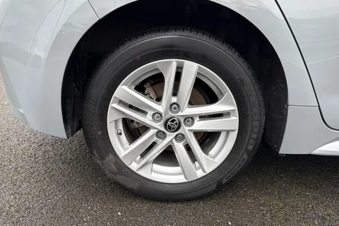 DF72EGU Toyota Corolla 1.8 VVT-h Icon CVT Euro 6 (s/s) 5dr Thumbnail #12