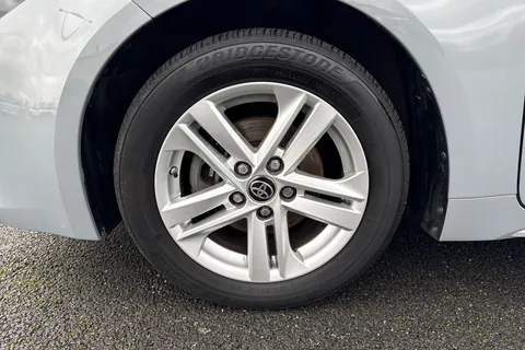 DF72EGU Toyota Corolla 1.8 VVT-h Icon CVT Euro 6 (s/s) 5dr Thumbnail #14