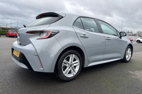 DF72EGU Toyota Corolla 1.8 VVT-h Icon CVT Euro 6 (s/s) 5dr Thumbnail #36