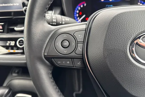 DF72EGU Toyota Corolla 1.8 VVT-h Icon CVT Euro 6 (s/s) 5dr Thumbnail #40