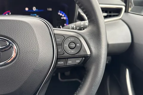 DF72EGU Toyota Corolla 1.8 VVT-h Icon CVT Euro 6 (s/s) 5dr Thumbnail #41