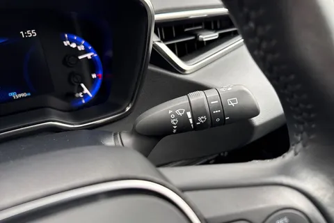 DF72EGU Toyota Corolla 1.8 VVT-h Icon CVT Euro 6 (s/s) 5dr Thumbnail #43