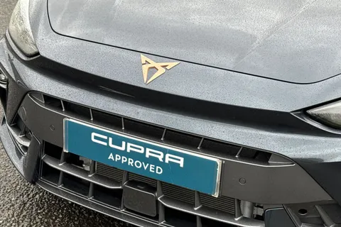 KM75LUE CUPRA Leon 1.5 eHybrid 25.8kWh VZ3 DSG Euro 6 (s/s) 5dr Thumbnail #44