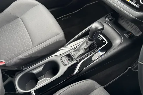 DF72EGU Toyota Corolla 1.8 VVT-h Icon CVT Euro 6 (s/s) 5dr Thumbnail #56