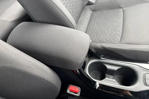 DF72EGU Toyota Corolla 1.8 VVT-h Icon CVT Euro 6 (s/s) 5dr Thumbnail #57