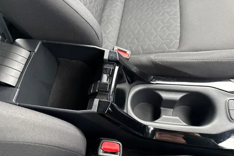 DF72EGU Toyota Corolla 1.8 VVT-h Icon CVT Euro 6 (s/s) 5dr Thumbnail #58