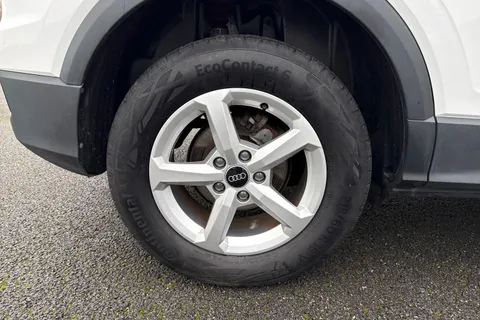 11 of 65 for Audi Q2 1.0 TFSI 30 Technik Euro 6 (s/s) 5dr