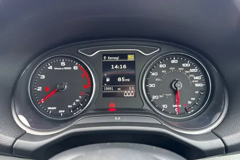 38 of 65 for Audi Q2 1.0 TFSI 30 Technik Euro 6 (s/s) 5dr