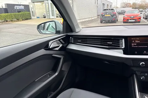 PN73NDE Audi A1 1.0 TFSI 25 Sport Sportback S Tronic Euro 6 (s/s) 5dr Thumbnail #21