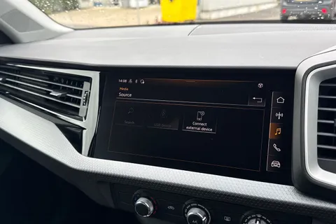 PN73NDE Audi A1 1.0 TFSI 25 Sport Sportback S Tronic Euro 6 (s/s) 5dr Thumbnail #48