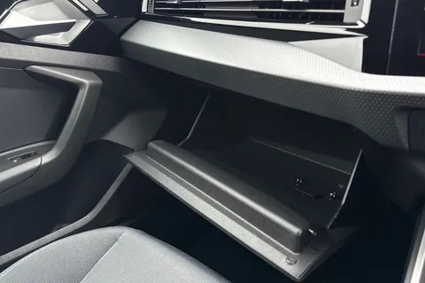 PN73NDE Audi A1 1.0 TFSI 25 Sport Sportback S Tronic Euro 6 (s/s) 5dr Thumbnail #59