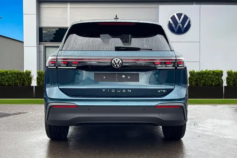  Volkswagen Tiguan 1.5 eTSI MHEV Match DSG Euro 6 (s/s) 5dr Thumbnail #5
