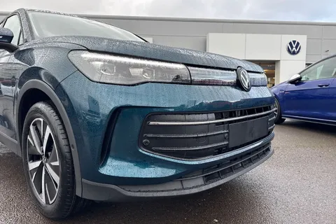  Volkswagen Tiguan 1.5 eTSI MHEV Match DSG Euro 6 (s/s) 5dr Thumbnail #9