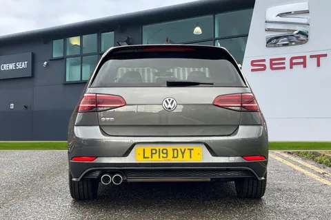 LP19DYT Volkswagen Golf 2.0 TDI GTD DSG Euro 6 (s/s) 5dr Thumbnail #4