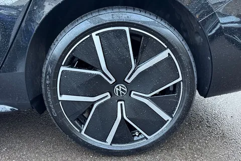 GJ75OMY Volkswagen Passat 1.5 eTSI R-Line 5dr DSG ⭐Full Leather & Black Pack, Sunroof, Winter & info Thumbnail #11