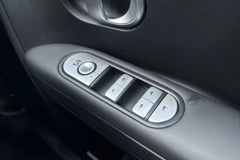 18 of 47 for Hyundai Ioniq 5 77kWh Premium Auto 5dr