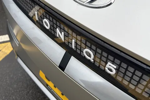 29 of 47 for Hyundai Ioniq 5 77kWh Premium Auto 5dr