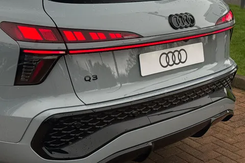 Audi Q3 1.5 e-hybrid Launch Edition Sportback S Tronic Euro 6 (s/s) 5dr 26kWh Thumbnail #8