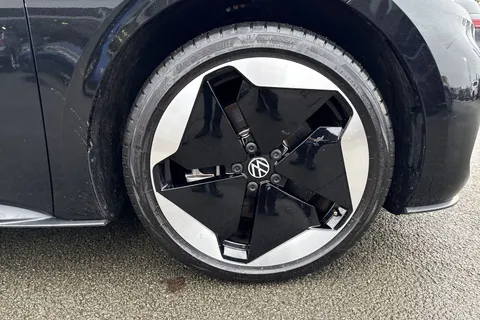 10 of 47 for VOLKSWAGEN ID.3 150kW Essential Pro S 77kWh 5dr Auto