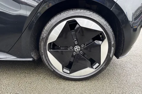 12 of 47 for VOLKSWAGEN ID.3 150kW Essential Pro S 77kWh 5dr Auto