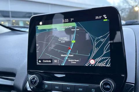 17 of 42 for Ford Ecosport 1.0T EcoBoost Titanium Euro 6 (s/s) 5dr