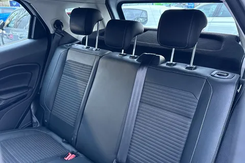 19 of 42 for Ford Ecosport 1.0T EcoBoost Titanium Euro 6 (s/s) 5dr