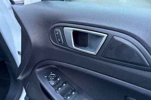 21 of 42 for Ford Ecosport 1.0T EcoBoost Titanium Euro 6 (s/s) 5dr