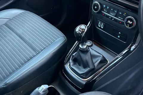 23 of 42 for Ford Ecosport 1.0T EcoBoost Titanium Euro 6 (s/s) 5dr