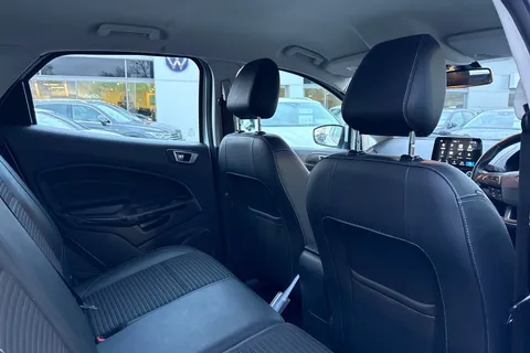 33 of 42 for Ford Ecosport 1.0T EcoBoost Titanium Euro 6 (s/s) 5dr