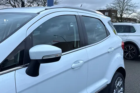 35 of 42 for Ford Ecosport 1.0T EcoBoost Titanium Euro 6 (s/s) 5dr