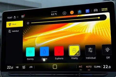 KM25LRE Volkswagen Golf 1.5 TSI 150 Style 5dr | Sat Nav | Adaptive Cruise Control Thumbnail #33