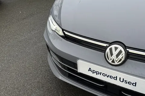 KM25LRE Volkswagen Golf 1.5 TSI 150 Style 5dr | Sat Nav | Adaptive Cruise Control Thumbnail #42