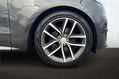 9 of 47 for Land Rover Range Rover Sport 3.0 D300 Dynamic SE 5dr