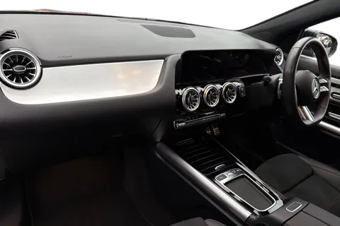 MM74EXH Mercedes-Benz Gla 200 AMG Line Premium 5dr Auto Thumbnail #17