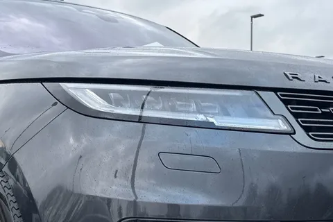 18 of 47 for Land Rover Range Rover Sport 3.0 D300 Dynamic SE 5dr