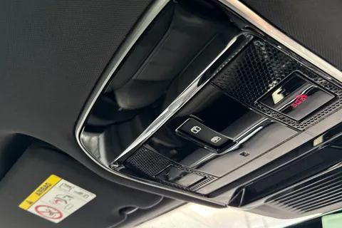 24 of 47 for Land Rover Range Rover Sport 3.0 D300 Dynamic SE 5dr