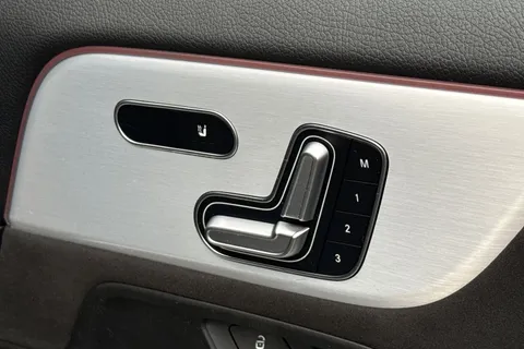 MM74EXH Mercedes-Benz Gla 200 AMG Line Premium 5dr Auto Thumbnail #30